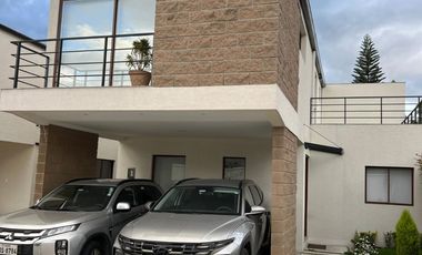 Casas a estrenar de 192m2, ubicadas en la Urb. Pueblo Viejo, 3 dormitorios, estudio, 2 estacionamientos