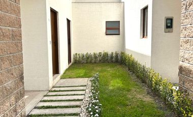Casas a estrenar de 192m2, ubicadas en la Urb. Pueblo Viejo, 3 dormitorios, estudio, 2 estacionamientos