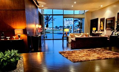 Casa en la urbanización Lago Sol