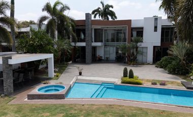 Casa en la urbanización Lago Sol