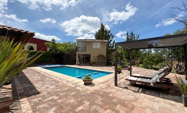 QUINTA EN VENTA COMANJA DE CORONA JALISCO 3 CASAS DENTRO DEL TERRENO A 30 MIN DE EL MOLINO.