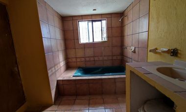 Casa con Gran Patio en Las Pintitas de Abajo, Tlaquepaque