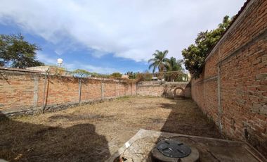 Casa con Gran Patio en Las Pintitas de Abajo, Tlaquepaque