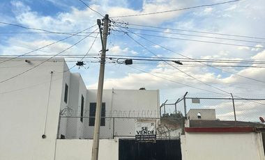 Casa con Gran Patio en Las Pintitas de Abajo, Tlaquepaque