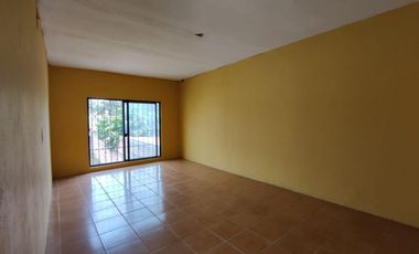 Casa con Gran Patio en Las Pintitas de Abajo, Tlaquepaque