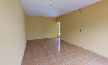 Casa con Gran Patio en Las Pintitas de Abajo, Tlaquepaque