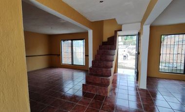 Casa con Gran Patio en Las Pintitas de Abajo, Tlaquepaque