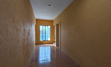 Casa con Gran Patio en Las Pintitas de Abajo, Tlaquepaque