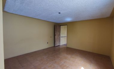 Casa con Gran Patio en Las Pintitas de Abajo, Tlaquepaque