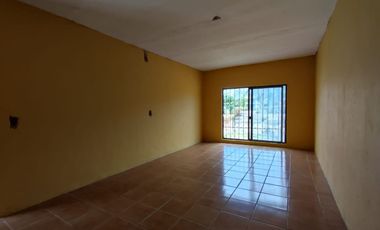 Casa con Gran Patio en Las Pintitas de Abajo, Tlaquepaque