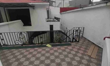 SE VENDE CASA EN FUENTES DEL PEDREGAL