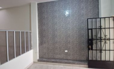 En Venta Casa Multifuncional de 3 pisos - Con Potencial De Inversión - Ciudad del Deporte