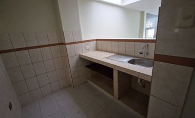 En Venta Casa Multifuncional de 3 pisos - Con Potencial De Inversión - Ciudad del Deporte