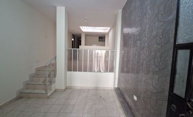 En Venta Casa Multifuncional de 3 pisos - Con Potencial De Inversión - Ciudad del Deporte