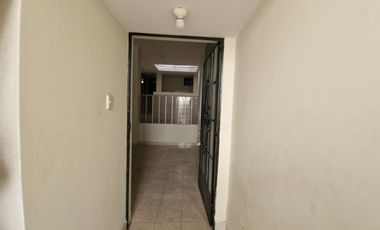 En Venta Casa Multifuncional de 3 pisos - Con Potencial De Inversión - Ciudad del Deporte