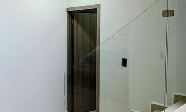 CASA EN VENTA - HERMOSA RESIDENCIA CON FINOS ACABADOS