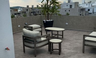 CASA EN VENTA - HERMOSA RESIDENCIA CON FINOS ACABADOS