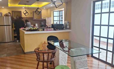 CASA CON LOCALES EN CD. DE LOS NIÑOS. EN PACHUCA HGO