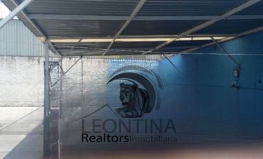 VENTA DE LOCAL COMERCIAL CON OFICINAS Y ESTACIONAMIENTO