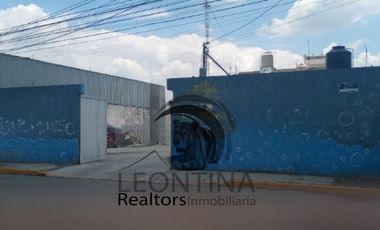 VENTA DE LOCAL COMERCIAL CON OFICINAS Y ESTACIONAMIENTO