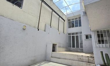 CASA EN VENTA DE 2 RECAMARAS Y UN ESTUDIO EN LA CHIGULERA