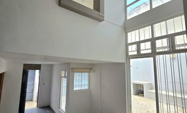 CASA EN VENTA DE 2 RECAMARAS Y UN ESTUDIO EN LA CHIGULERA