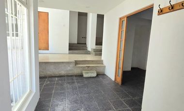 CASA EN VENTA DE 2 RECAMARAS Y UN ESTUDIO EN LA CHIGULERA
