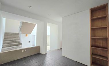 CASA EN VENTA DE 2 RECAMARAS Y UN ESTUDIO EN LA CHIGULERA