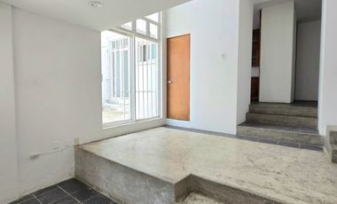 CASA EN VENTA DE 2 RECAMARAS Y UN ESTUDIO EN LA CHIGULERA