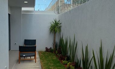 CASA EN VENTA - CON LA ELEGANCIA Y SEGURIDAD QUE ESTAS BUSCANDO!!!!