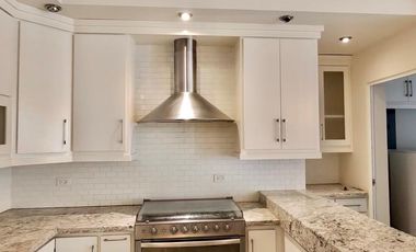 SE RENTA CASA EN LA ENCANTADA