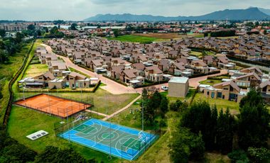 Casa en venta en Cajica - Una planta con altillo