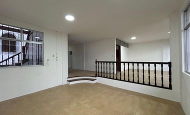 Casa en sector centro (cocina de Consuelo)