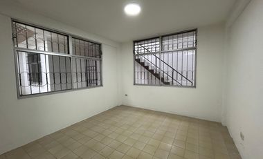 Casa en sector centro (cocina de Consuelo)