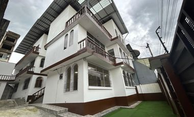 Casa en sector centro (cocina de Consuelo)