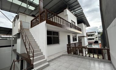 Casa en sector centro (cocina de Consuelo)