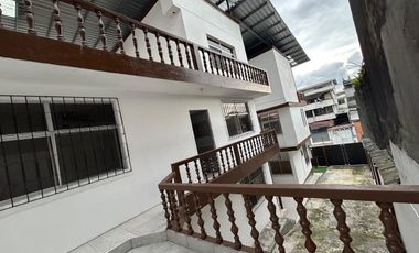 Casa en sector centro (cocina de Consuelo)
