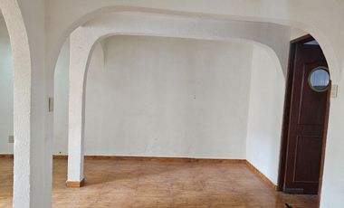 Casa en Venta en Toluca cerca Alfredo del Mazo 4 recamaras