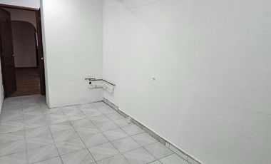 Casa en Venta en Toluca cerca Alfredo del Mazo 4 recamaras