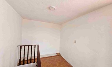 Casa en Venta en Toluca cerca Alfredo del Mazo 4 recamaras