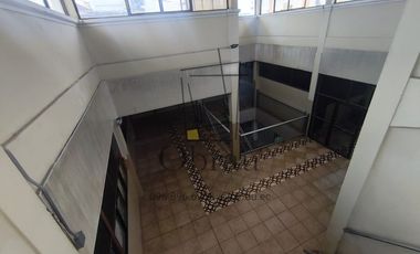 Venta-Edificio en el Centro de Guayaquil, historico, a minutos de Calle Panama, zona Rosa y Zona Bancaria y cerca del Malecon