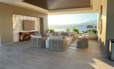 BEACH FRONT CONDOMINIUM, BUCERIAS, NAYARIT.