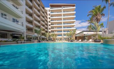 BEACH FRONT CONDOMINIUM, BUCERIAS, NAYARIT.