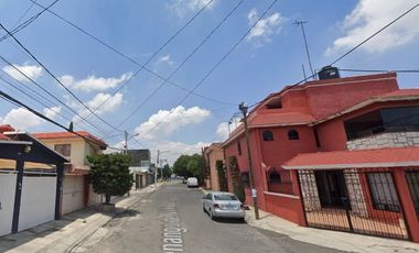 GRAN CASA EN CUMBRIA CUAUTITLAN IZCALLI EDOMEX