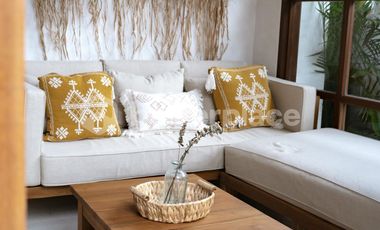 Stylish One-Bedroom Villa for Lease in Kedungu