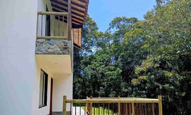 SE ARRIENDA FINCA EN ALTOS DEL TABLAZO. RIONEGRO