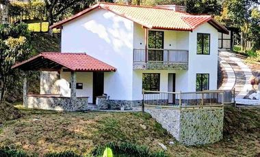 SE ARRIENDA FINCA EN ALTOS DEL TABLAZO. RIONEGRO