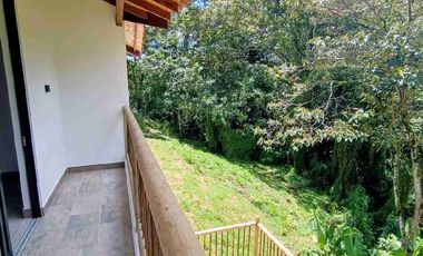 SE ARRIENDA FINCA EN ALTOS DEL TABLAZO. RIONEGRO