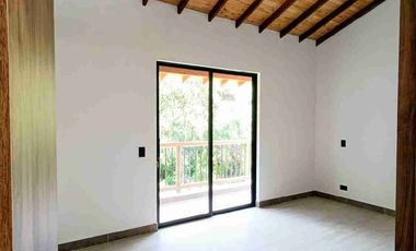 SE ARRIENDA FINCA EN ALTOS DEL TABLAZO. RIONEGRO