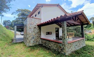 SE ARRIENDA FINCA EN ALTOS DEL TABLAZO. RIONEGRO